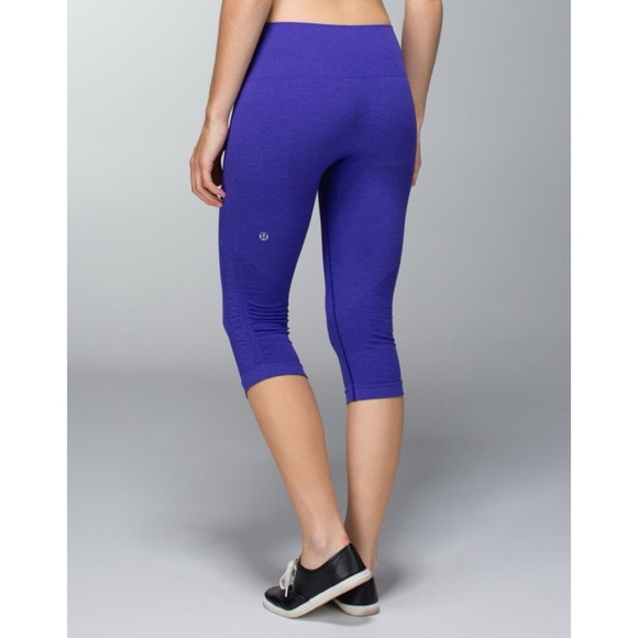 Lululemon In The Flow Crop II Heathered Bruised Berry 8 - Picture 3 of 10